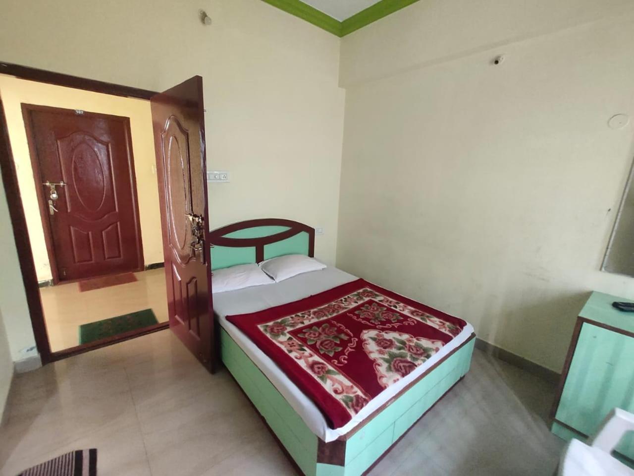 Hotel Ruchi Yercaud Exterior foto